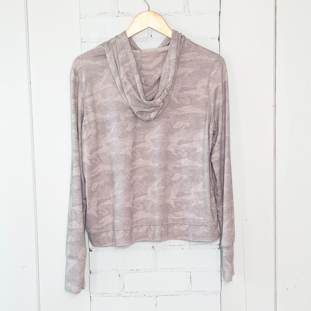 Vuori Halo Essential Hoodie Sweatshirt Pale Heather Camo Women's Large - Picture 4 of 7